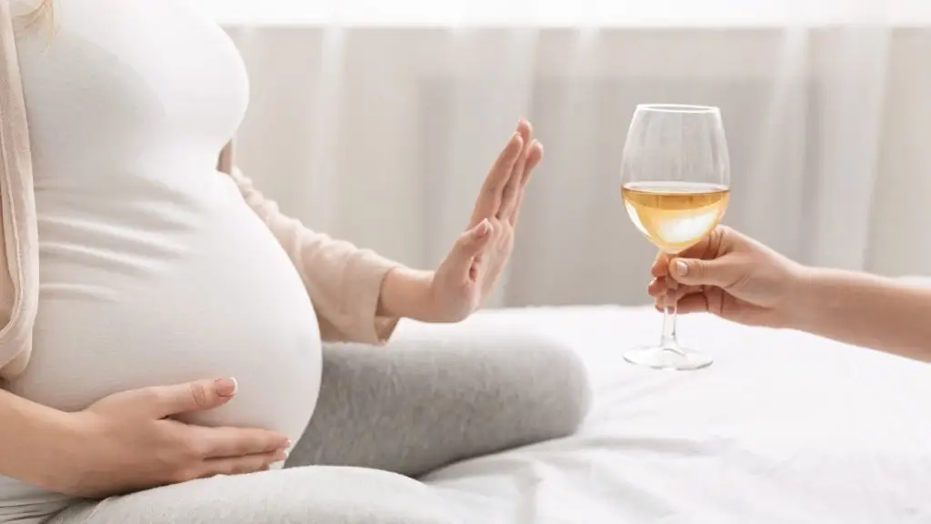 can I drink alcohol while pregnant